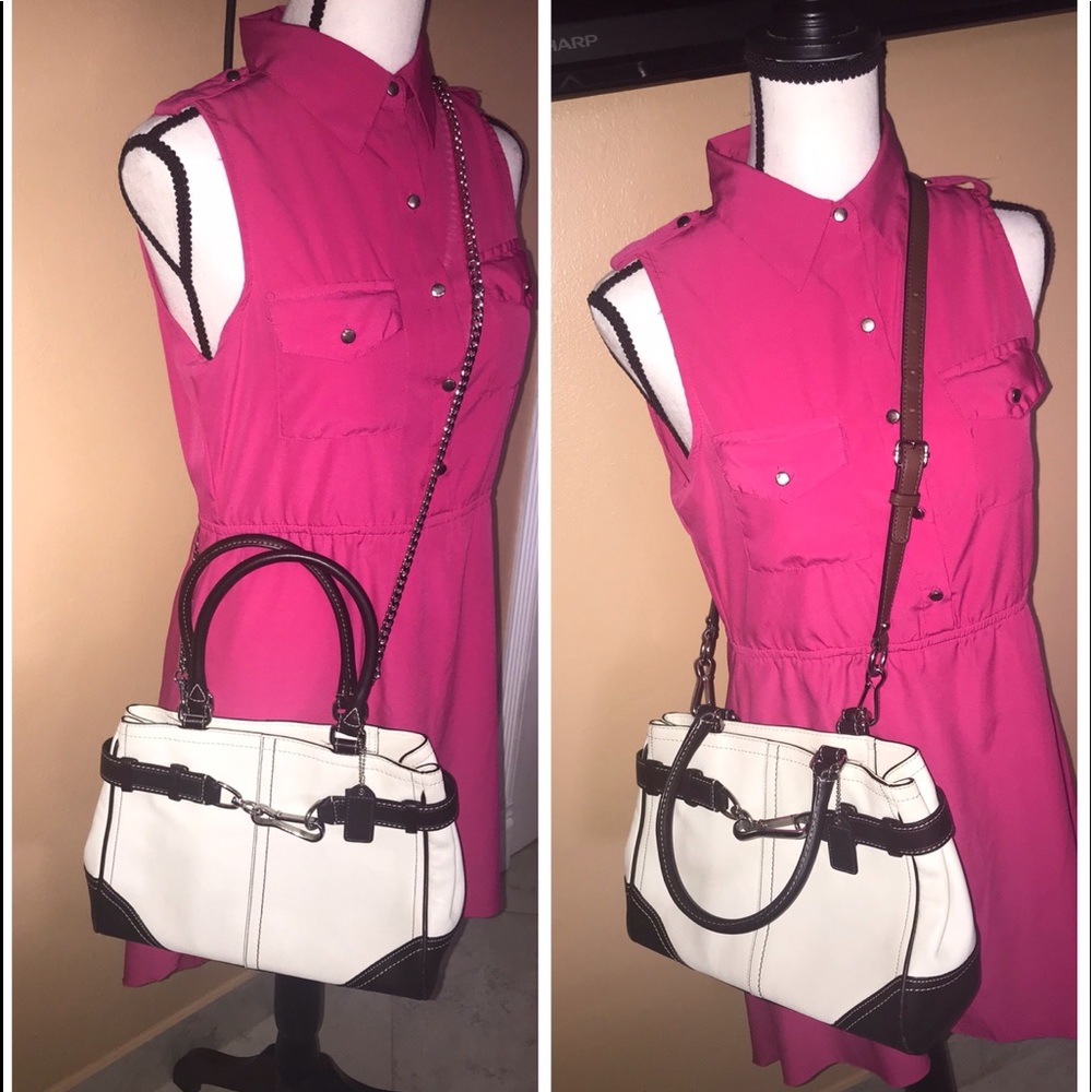 🌸Coach leather hand bag (Used ) - Picture 2 of 16